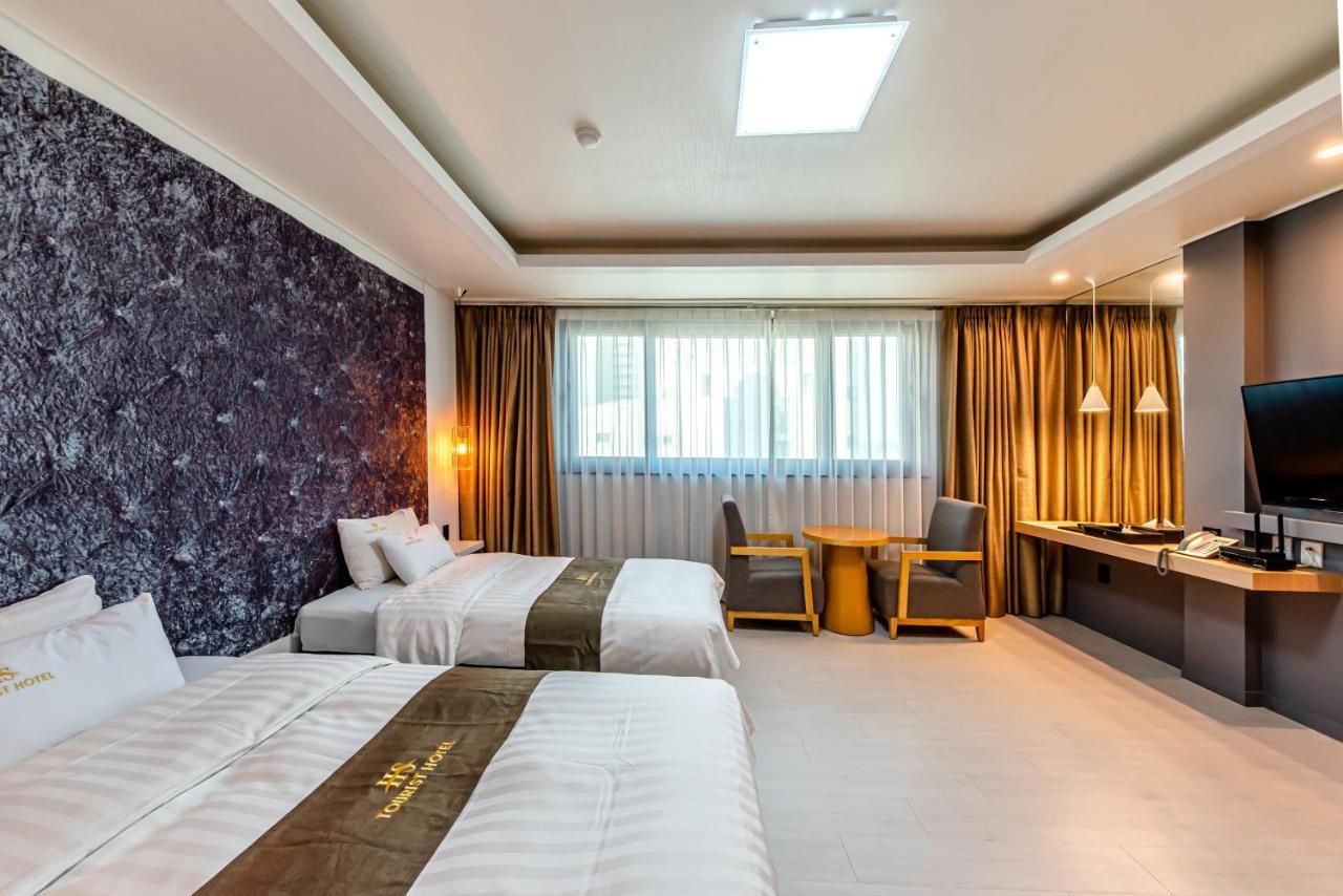 Hs Tourist Hotel Yeosu Exterior foto