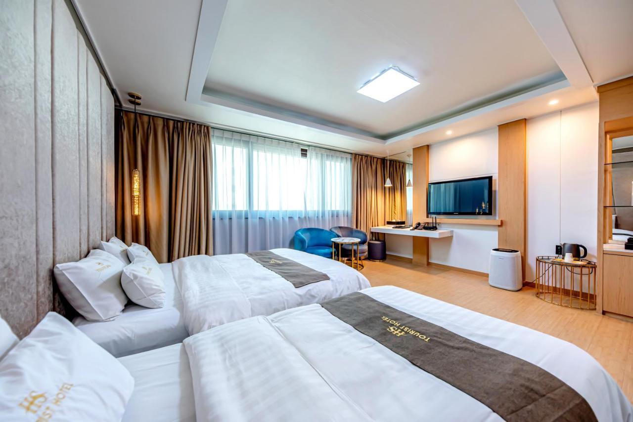 Hs Tourist Hotel Yeosu Exterior foto