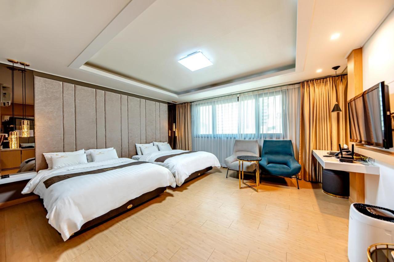 Hs Tourist Hotel Yeosu Exterior foto