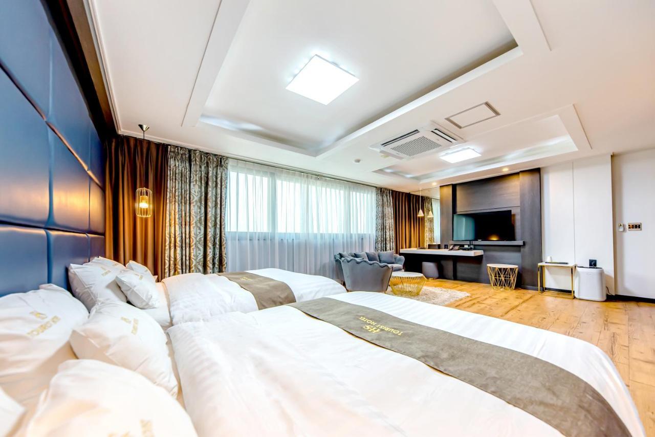 Hs Tourist Hotel Yeosu Exterior foto