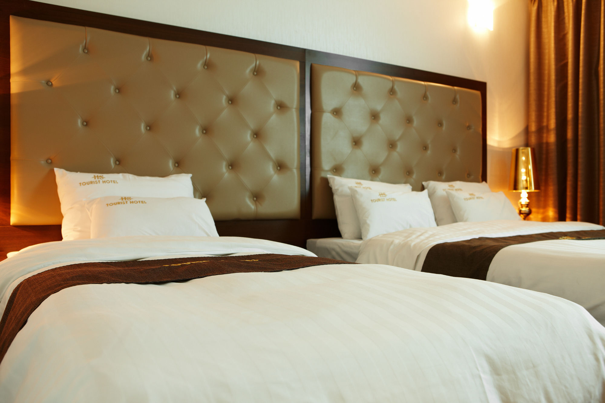 Hs Tourist Hotel Yeosu Exterior foto